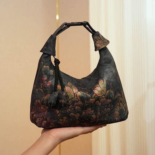 Xiangyunsha Crescent Bag for Middle-Aged Moms, Crossbody Bag, Chinese Style Retro Drawstring Versatile Decorative Handbag for Women